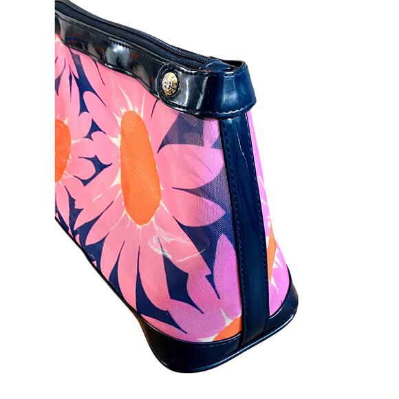 New with Tags Vera Bradley Loves Me Cosmetic Bag 12" Long - Picture 5 of 12